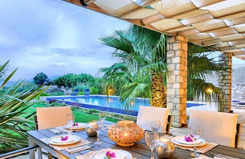 Dramia Villa | Cretan Mansion – Non Refundable R193