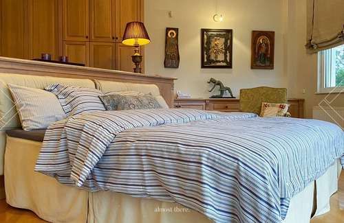 Dafni Villa | R 3019 Villa Prince Phillip Vivestia Athens