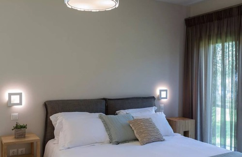 Agios Matthaios Villa | R 3250 Villa Ianira