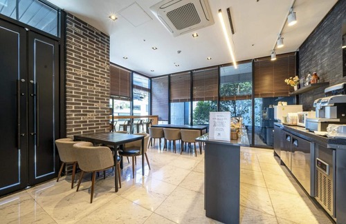 Yeosu Hotel | R&B Business Hotel