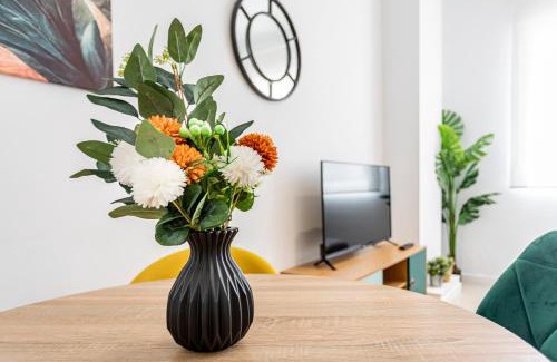 La Roqueta Apartamento | R&C APARTMENTS CLOSE to CENTER