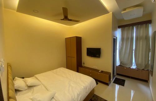 Varanasi Casa | R J Residency