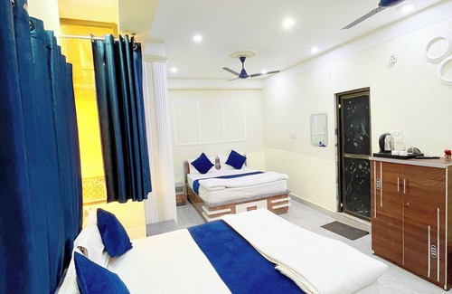 Varanasi Hotel | R K Guest House