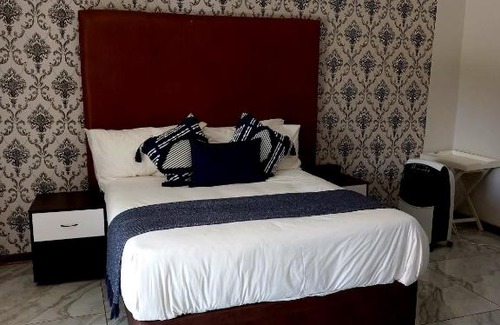 Nkowankowa Casa | R&R GUEST HOUSE