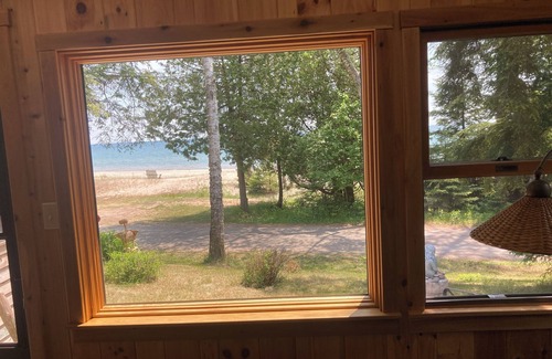 Sturgeon Bay Cabaña | R&S Lakeside Cottage Beautiful Large Sand Beach Door County Limestone Fireplace