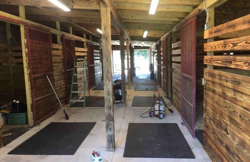 Citra Alquiler De RV | R/V spots on working horse farm $85 per night/$850 dollars per mo