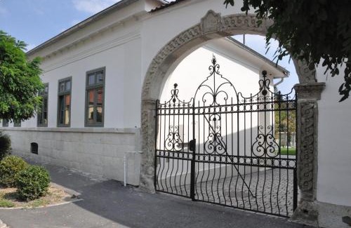 Mad Casa | R40 Vendégház