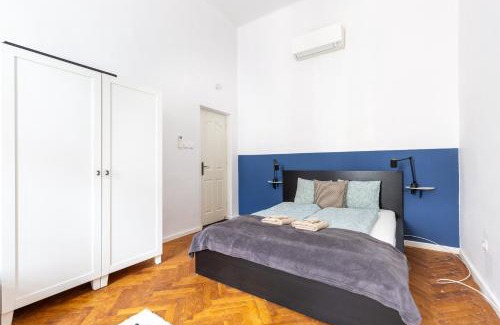 Nepszinhaz negyed Apartamento | R61 Rákóczi Apartment