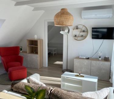 Terezvaros Apartamento | R77 Apartment Downtown - PENTHOUSE
