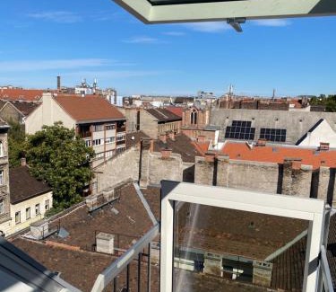Terezvaros Apartamento | R77 Apartment Downtown - PENTHOUSE