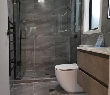 Hamilton Casa | Rabbits Home- Riverside, Separate courtyard, New 1-bedroom