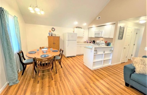 Fort Wayne Casa | Rabus - GIANT Yard & Parking, Nature, Shopping