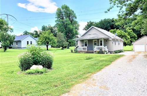 Fort Wayne Casa | Rabus - GIANT Yard & Parking, Nature, Shopping