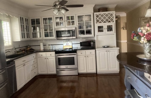 Cascade Casa | Race fans come on Down! 16 miles to Martinsville speedway