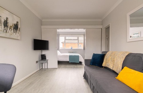 Newbury Apartamento | Racecourse Revelation! Free parking
