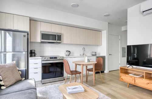 Downtown Berkeley Apartamento | Rad Berkeley Studio w/ W/D & Coworking, walkable to BART, by Blueground