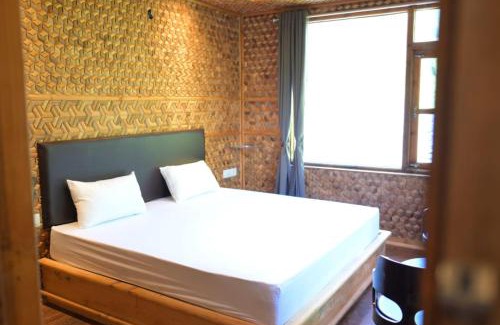 Fagu Casa | Radha kunj