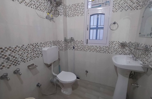 Shimla Casa | Radhe Krishna Home Stay Shimla Family friendly Peaceful