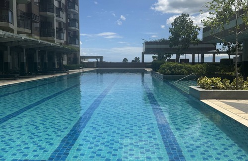 Pasay Condominio | Radiance Manila bay 2 br & 3 bath