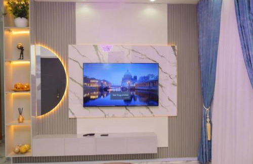Lagos Apartamento | Radiant Rise Apartments