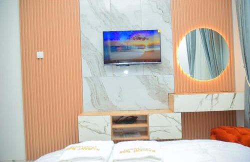 Lagos Apartamento | Radiant Rise Apartments