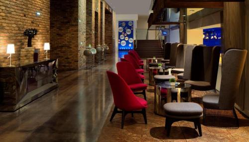 Lakeshore East Hotel | Radisson Blu Aqua Hotel, Chicago