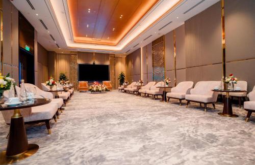 Bai Chay Hotel | Radisson Blu Ha Long Bay