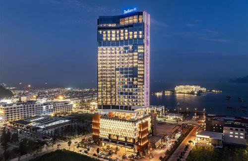 Bai Chay Hotel | Radisson Blu Ha Long Bay