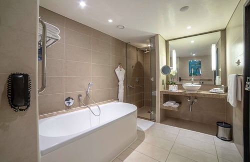 Abu Dhabi Hotel | Radisson Blu Hotel, Abu Dhabi Yas Island