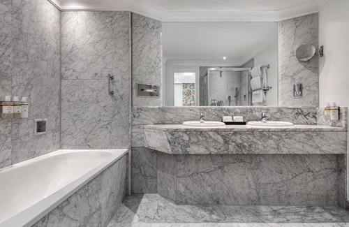 Fitzrovia Hotel | Radisson Blu Hotel, London Euston Square