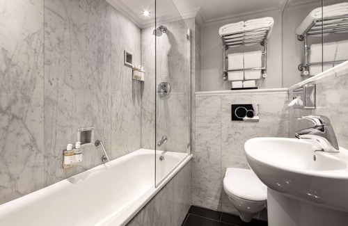 City of Westminster Hotel | Radisson Blu Hotel, London Marble Arch