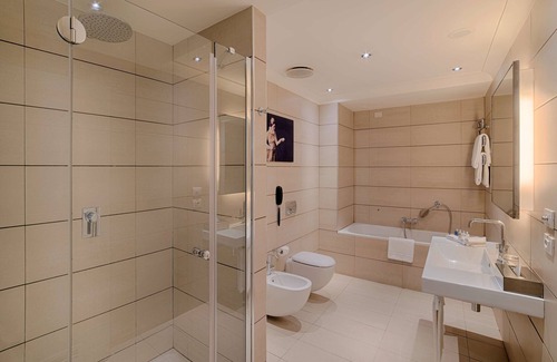 Villapizzone Hotel | Radisson Blu Hotel, Milan