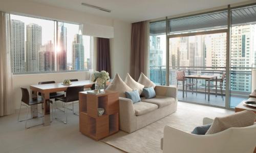 Dubai Marina Apartamento | Radisson Blu Residence, Dubai Marina