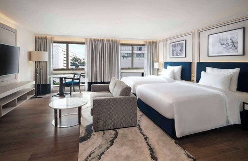 Ploenchit Hotel | Radisson Hotel Chateau de Bangkok