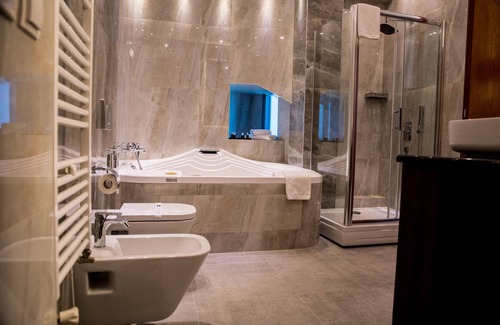 Sarajevo Hotel | Radon Plaza