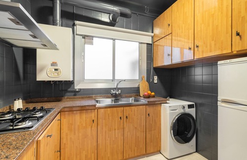Collblanc y La Torrassa Apartamento | Rafael Apartment by Olala Homes