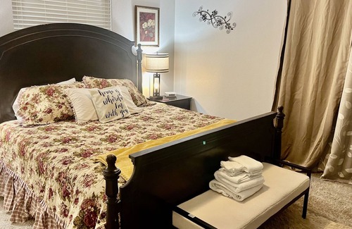 Schertz Casa | RAFB 3br2ba Family Friendly Single Story with a large fenced yard, Welcome Home!