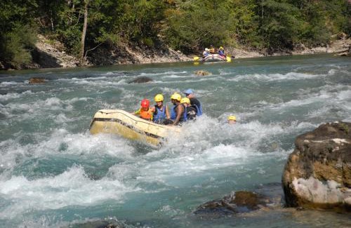 Pluzine Otro | Rafting camp Three canyons