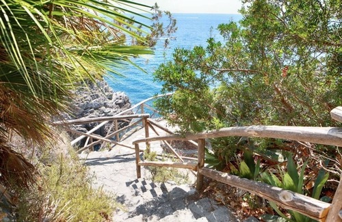 San Pietro Apartamento | Raggio di Luna blue apartment- surrounded by nature, exclusive place sea view