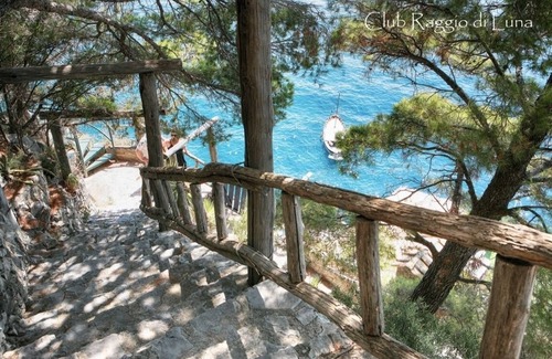 San Pietro Apartamento | Raggio di Luna blue apartment- surrounded by nature, exclusive place sea view