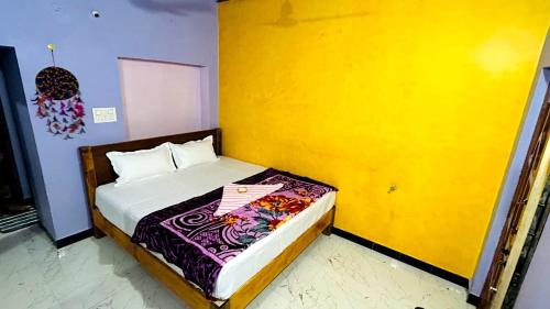 Kamalapur Casa | Raghu Homestay Hampi