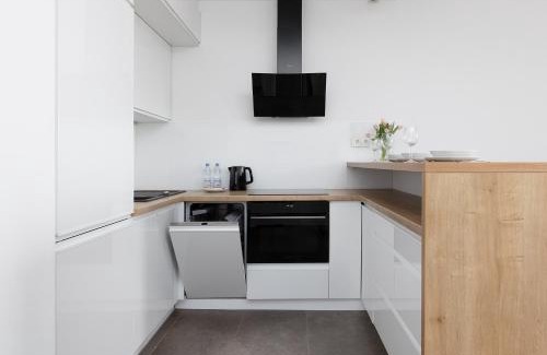 West Pomeranian Voivodeship Apartamento | Raginisa Chic Apartment by BookingHost