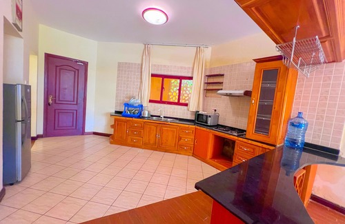 Shanzu Apartamento | Raha Whitesands Apartments
