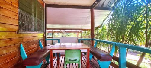 Teahupoo Casa | RAIATEA - Fare Coco