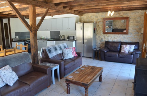 Piegut-Pluviers Casa | Railway Cottage - character cottage, walking distance to restaurant/bakery