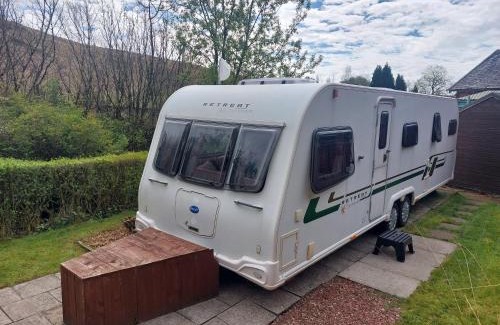 Oban Otro | Railway cottage caravan
