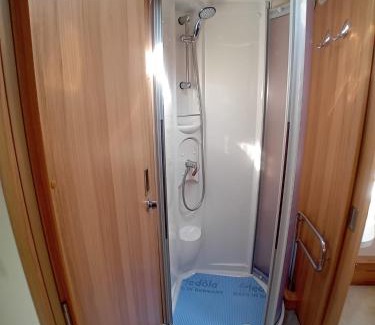 Oban Otro | Railway cottage caravan