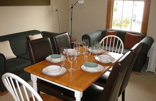 Ohakune Casa | Railway Cottage - Ohakune Holiday Home
