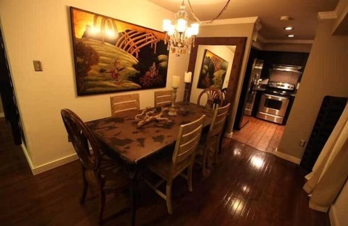 Waller Creek District Condominio | Premier Downtown Boutique de Lujo Alquiler de vacaciones de Austin