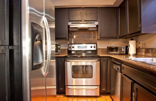 Waller Creek District Condominio | Premier Downtown Boutique de Lujo Alquiler de vacaciones de Austin